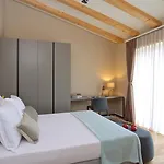 Deluxe With Heated Pool וילה