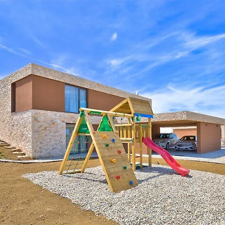 Deluxe With Heated Pool Vila Brtonigla