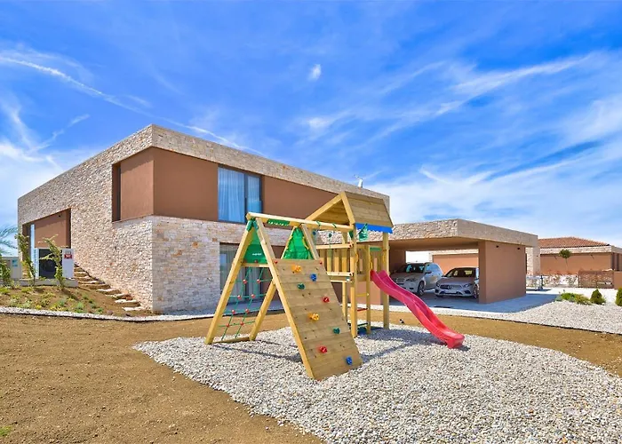 Deluxe With Heated Pool Vila Brtonigla