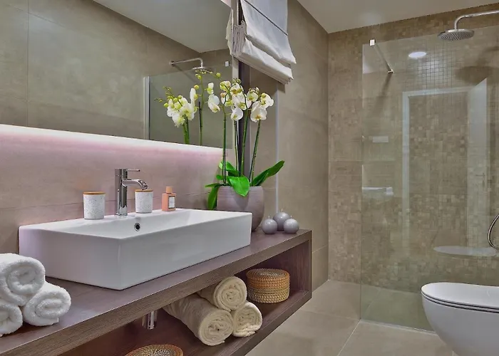 Vila Deluxe With Heated Pool