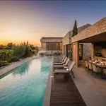 Deluxe With Heated Pool 빌라 *