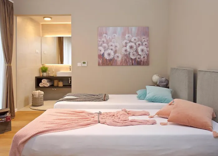 Deluxe With Heated Pool * Brtonigla