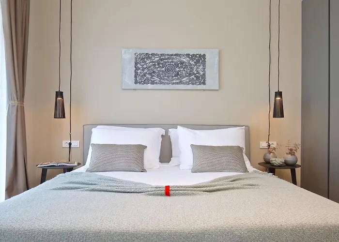 Deluxe With Heated Pool Villa Brtonigla