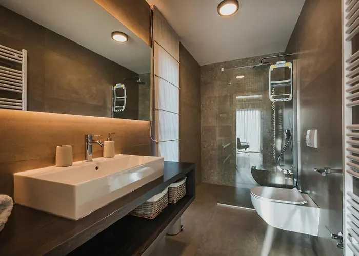 Deluxe With Heated Pool Villa *